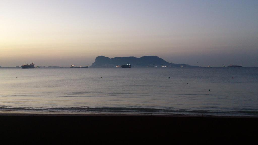 El Bahia Algeciras Hotel Buitenkant foto